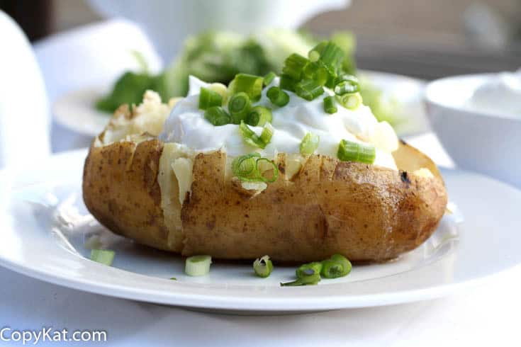 Why Crock Pot Baked Potatoes Are Your New Favorite Side Dish
